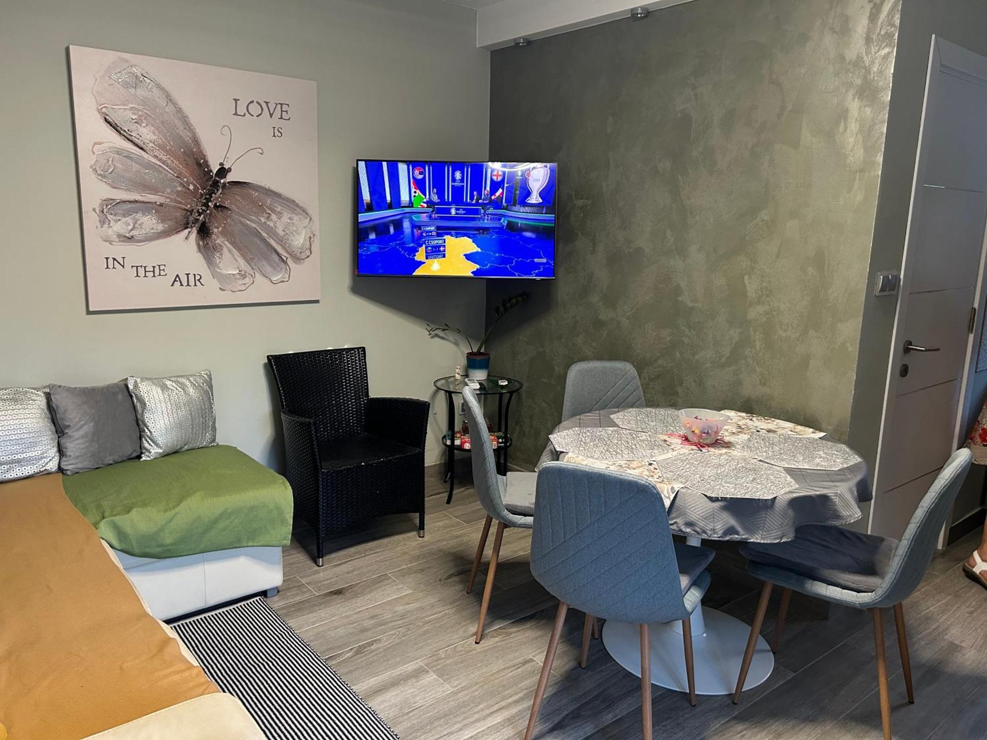 Noemi89 Apartman Siofok Ngoại thất bức ảnh